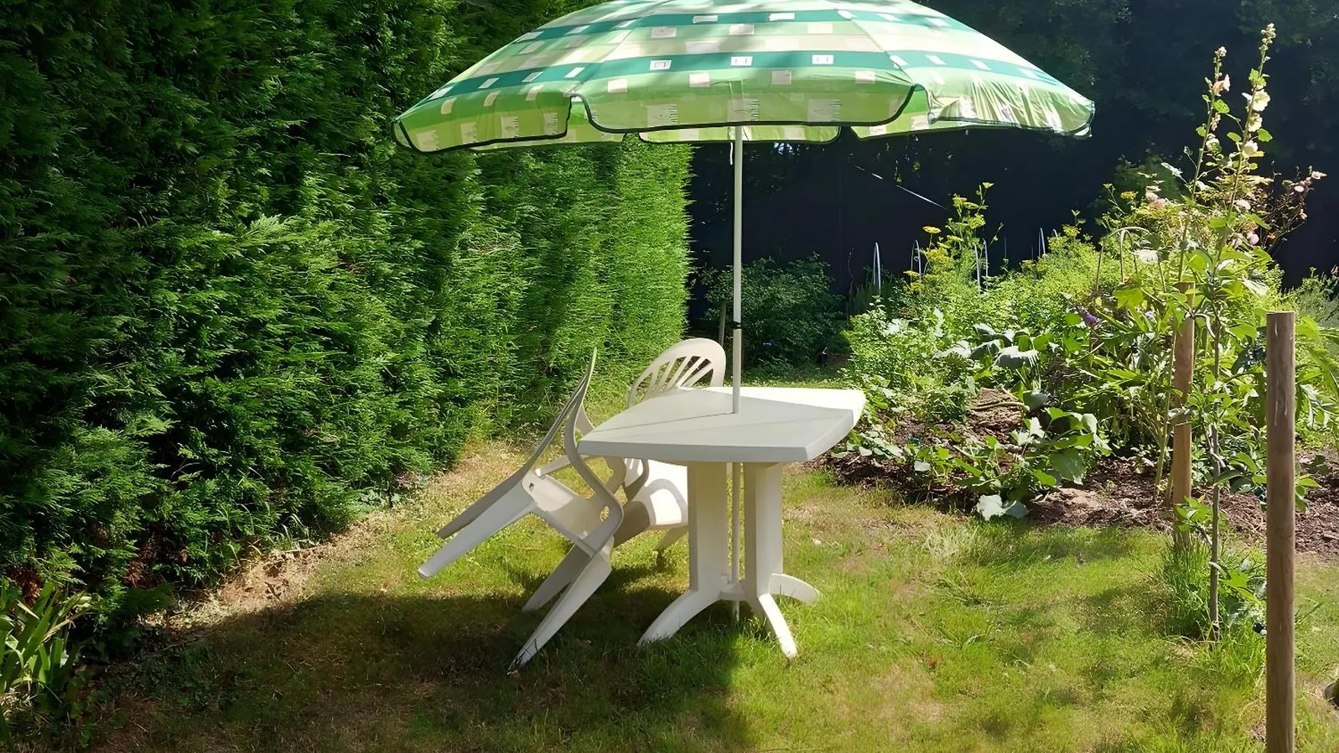 Maison Le Clos Nalet Matignon 0*,  Francia